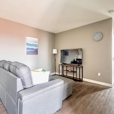 Newly Renovated 2Br Unit In Glenview West Apartment Хамилтън Екстериор снимка